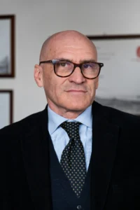 Foto professionale Dott. Prof. Zappa studio Limbiate.